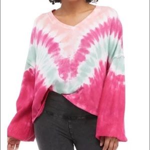 3/$30 NWT True Craft Tie Dye V Neck Sweatshirt Oversized Sleeves Size Small